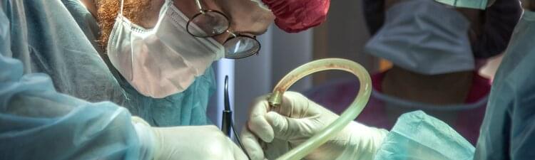 ¿Qué hace el Cirujano? Trabajo, Formación y Carrera en Cirugía